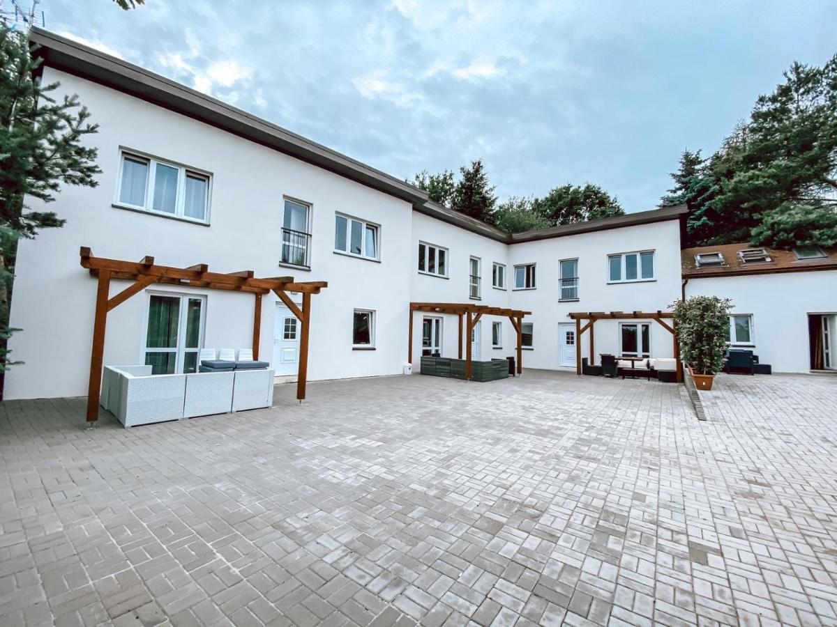 Chaty A Apartmany Hracholusky Kemp Kosatka Pnovany 外观 照片
