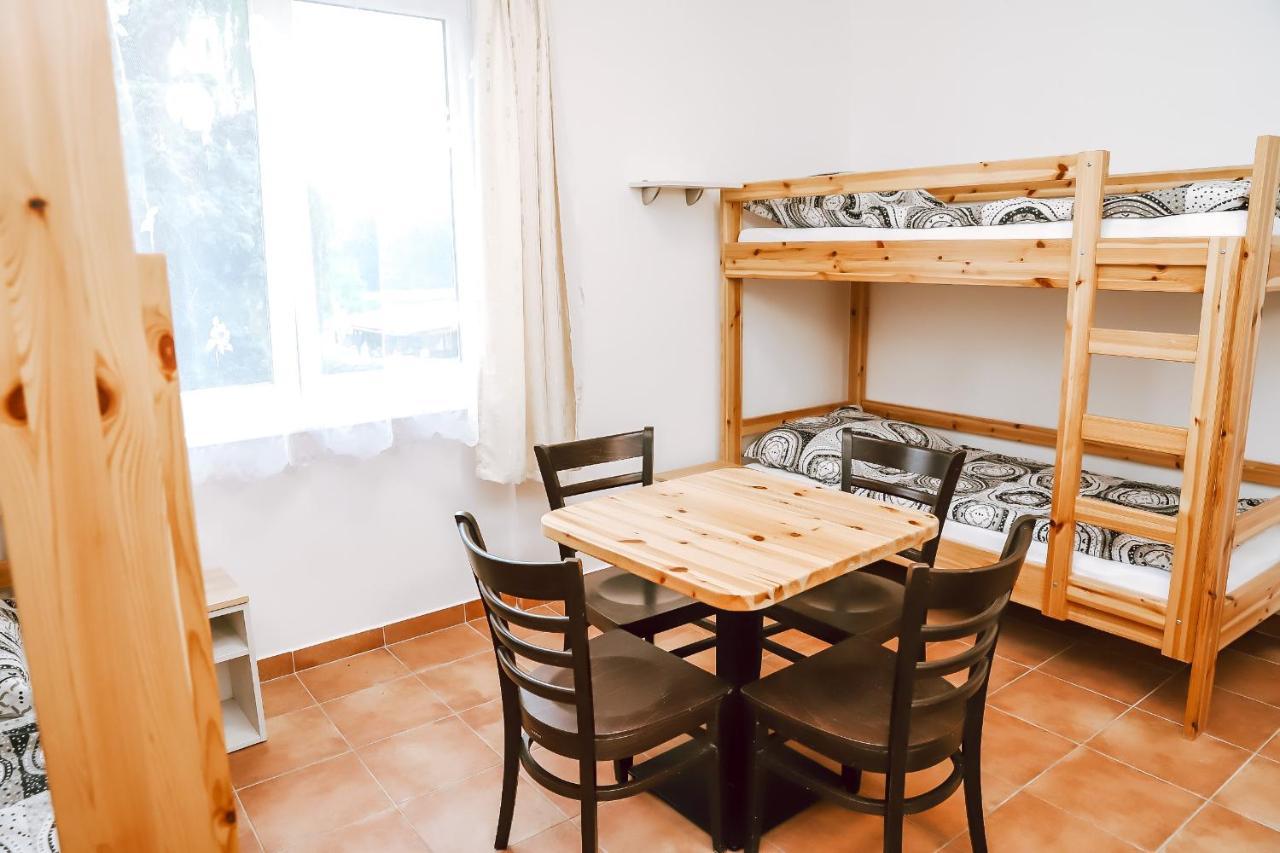 Chaty A Apartmany Hracholusky Kemp Kosatka Pnovany 外观 照片