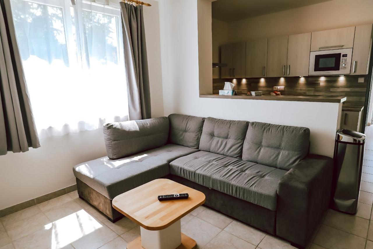 Chaty A Apartmany Hracholusky Kemp Kosatka Pnovany 外观 照片