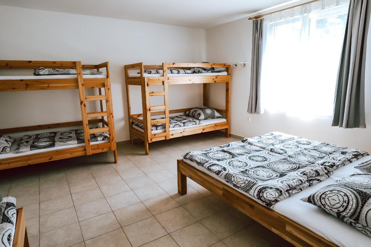 Chaty A Apartmany Hracholusky Kemp Kosatka Pnovany 外观 照片