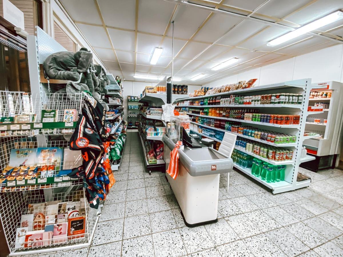 Chaty A Apartmany Hracholusky Kemp Kosatka Pnovany 外观 照片