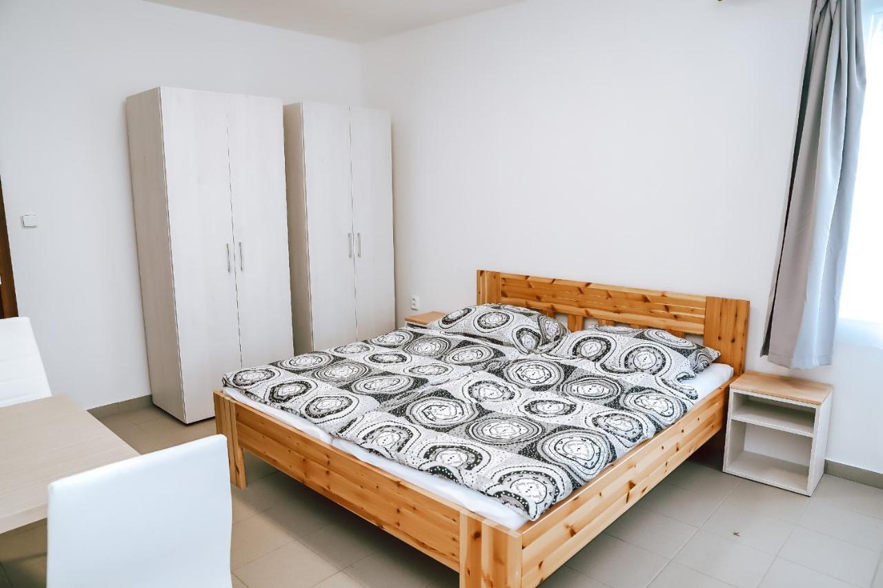 Chaty A Apartmany Hracholusky Kemp Kosatka Pnovany 外观 照片