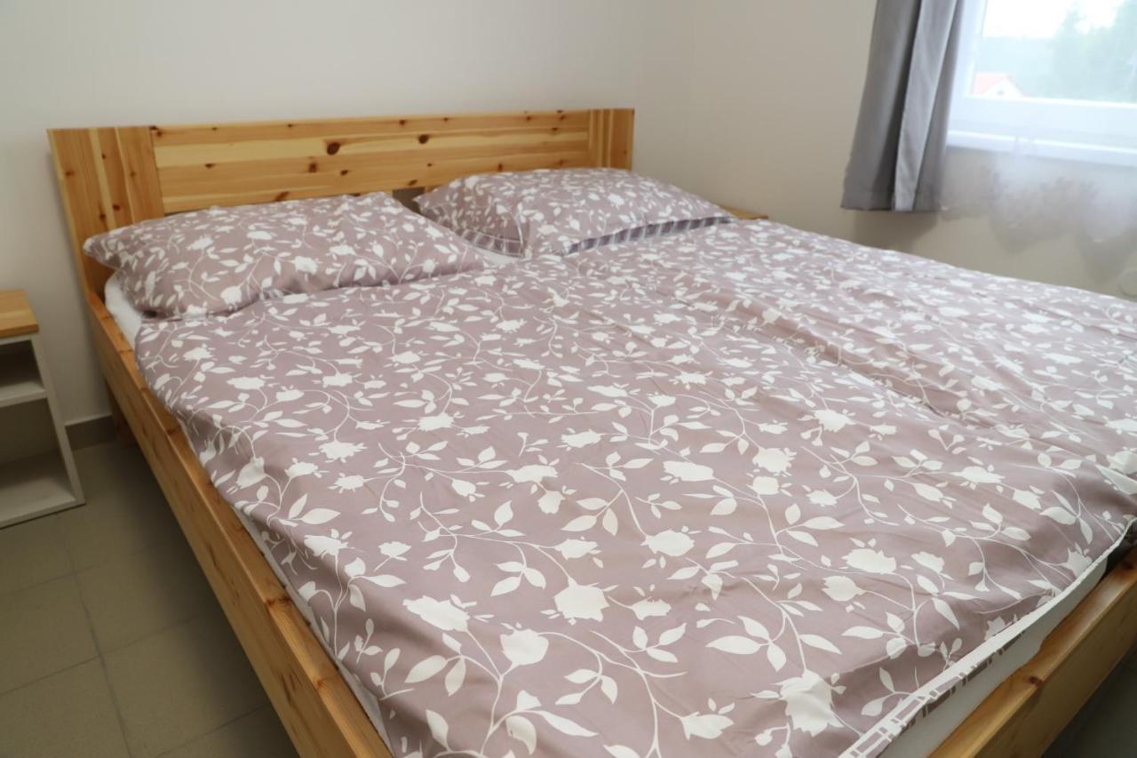 Chaty A Apartmany Hracholusky Kemp Kosatka Pnovany 外观 照片