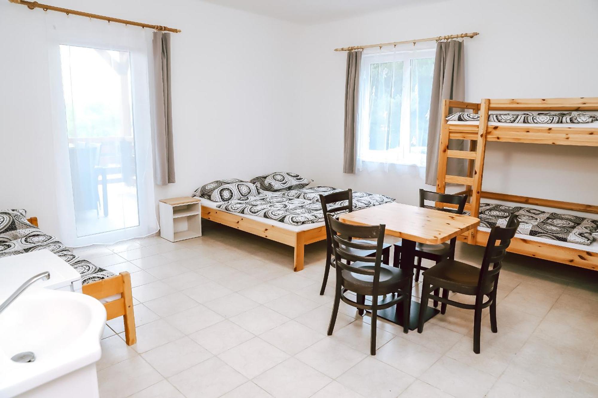 Chaty A Apartmany Hracholusky Kemp Kosatka Pnovany 客房 照片
