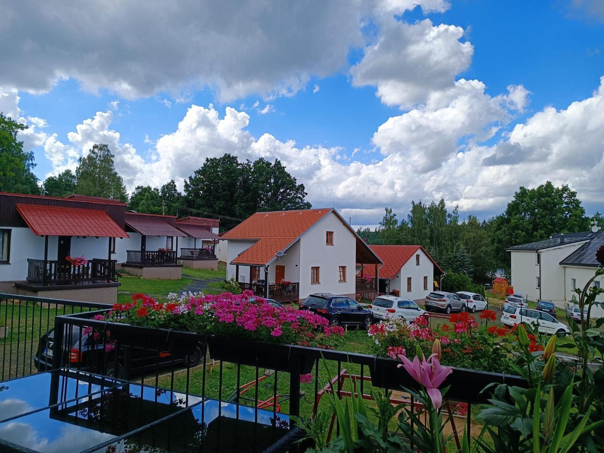 Chaty A Apartmany Hracholusky Kemp Kosatka Pnovany 外观 照片